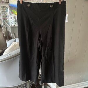 BNWT Black Wide Leg Capris Sz 16 from Reitmans
